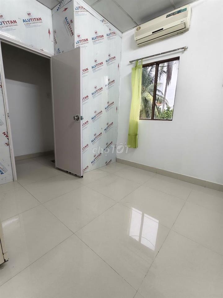 Nhà NC - Cách Mạng Tháng Tám 15m2 1 Trệt 3 lầu 3 Phòng Ngủ riêng