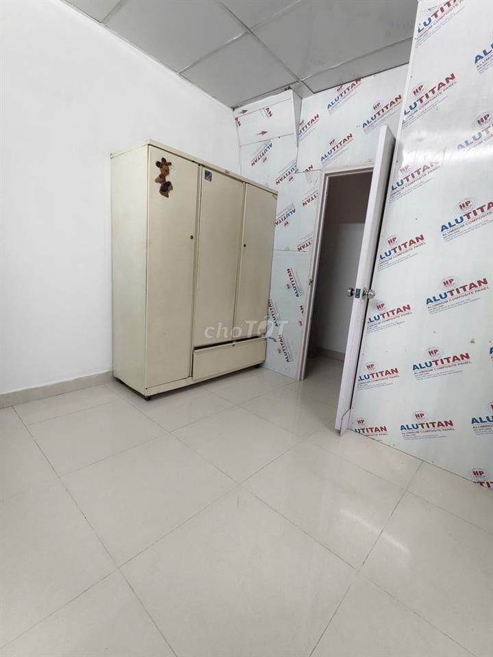 Nhà NC - Cách Mạng Tháng Tám 15m2 1 Trệt 3 lầu 3 Phòng Ngủ riêng