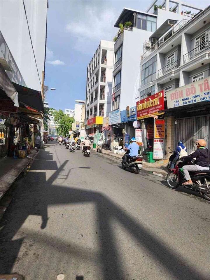 Hiếm CHDV 21 Phòng Ngay Đại Học Công Nghệ - Xe tải tránh - Chỉ 20 Tỷ🆘