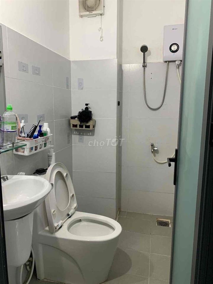 Pass phòng hỗ trợ 1 triệu cọc gần chợ Cây Quéo ở được 5 người