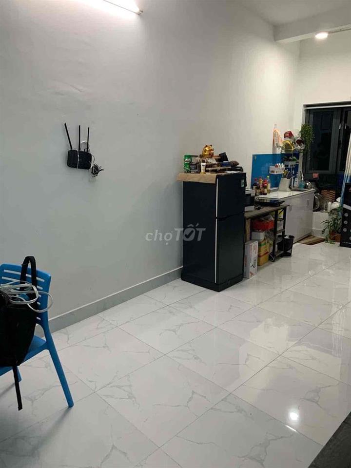 Pass phòng hỗ trợ 1 triệu cọc gần chợ Cây Quéo ở được 5 người