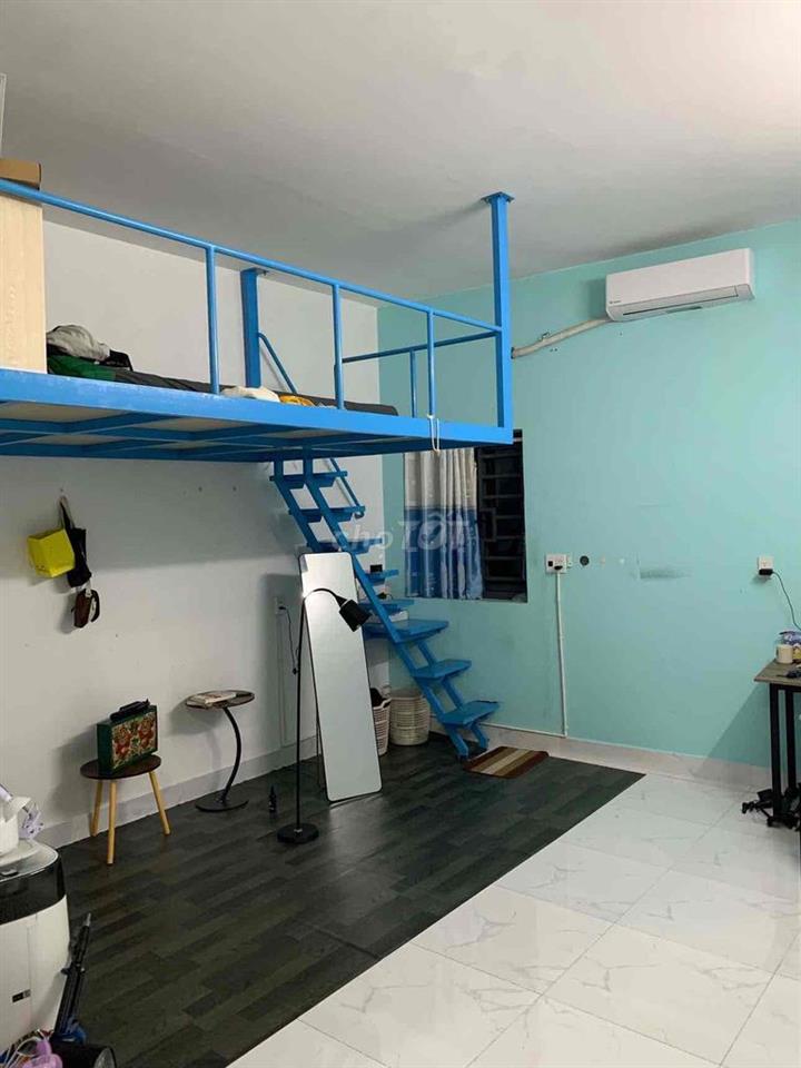 Pass phòng hỗ trợ 1 triệu cọc gần chợ Cây Quéo ở được 5 người