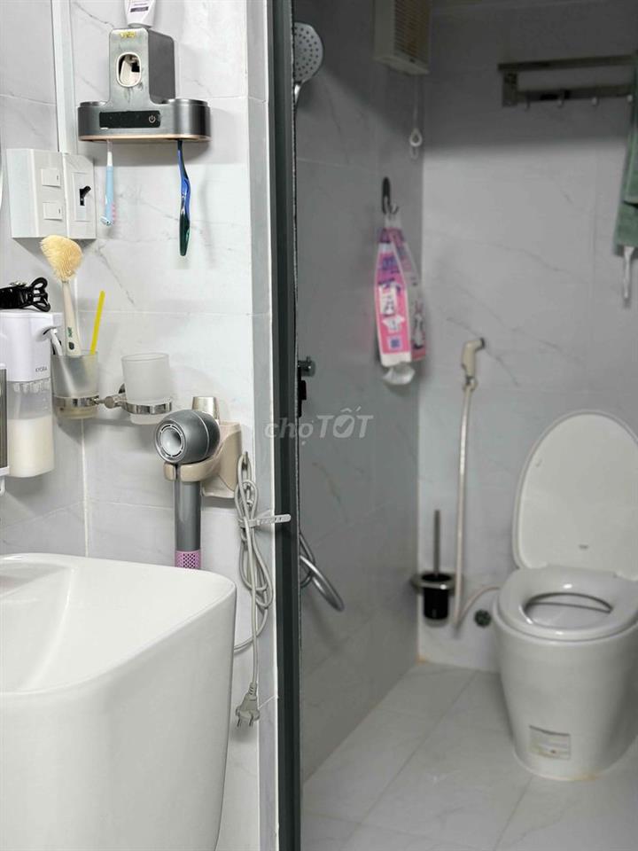 bán nhà mặt tiền chung cư lạc long quân