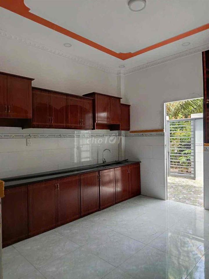 Nhà có việc cần bán