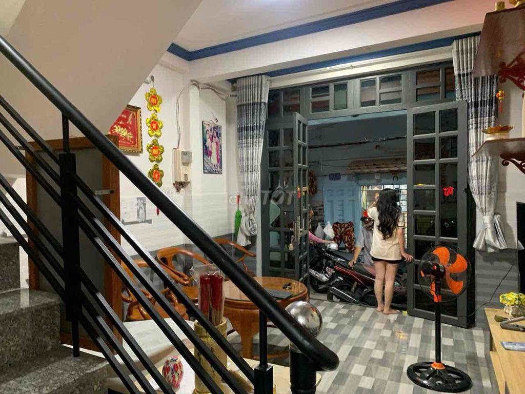 Toi về quê cần bán