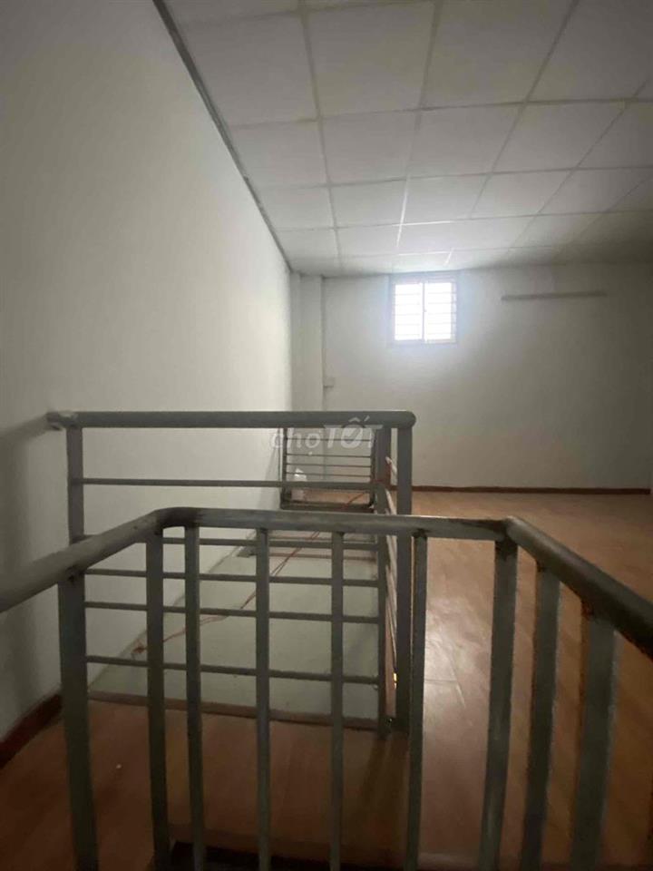 Nhà mặt tiền đường Ngô Quyền 1 gác 1 trệt