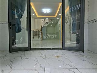 Nhà 2 tầng 4,3×12m đối diện VINCOM PLAZA Quang Trung,P10,Gò Vấp