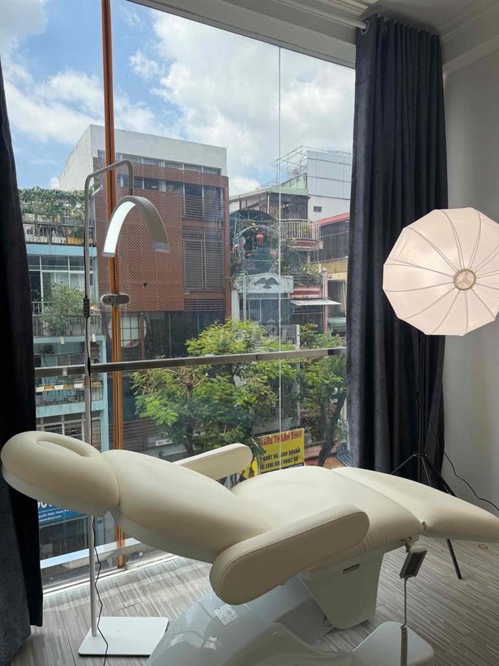 Mặt bằng / Tiệm Spa - Skincare - Phun xăm thẩm mỹ decor cực kỳ hiện đạ