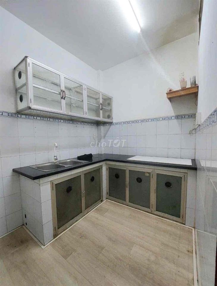 Nhà hẽm 3m Hoà Bình
