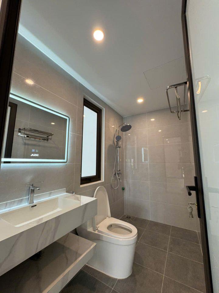 🏚️Bán Nhà Thạch Bàn - Long Biên, vài bước ra Ô tô, Gần 60m x 5 tầng thang máy, Rá 10 Tỉ xíu.