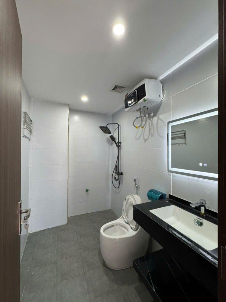 🏭 Hiếm, 5 tỉ xíu, Nhà mới 6 tầng Tại Long Biên, Thiết Kế Duplex Hiện đại Ngõ rộng thoáng
