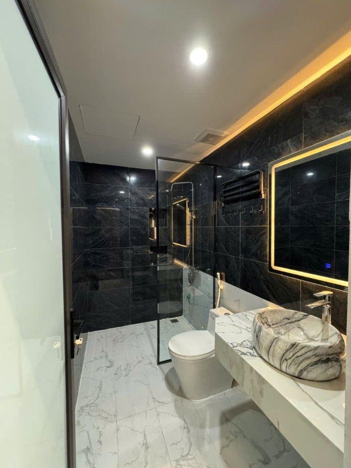 🏠Bán Nhà  Aeon Mall - Long Biên, 60m x 7 tầng thang máy, Gara 2 Ô tô, Thiết kế đẹp, rá rẻ