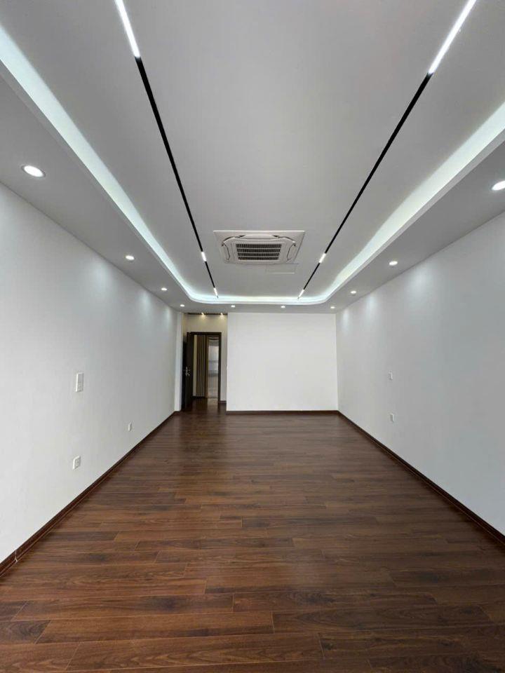 🏠Bán Nhà  Aeon Mall - Long Biên, 60m x 7 tầng thang máy, Gara 2 Ô tô, Thiết kế đẹp, rá rẻ