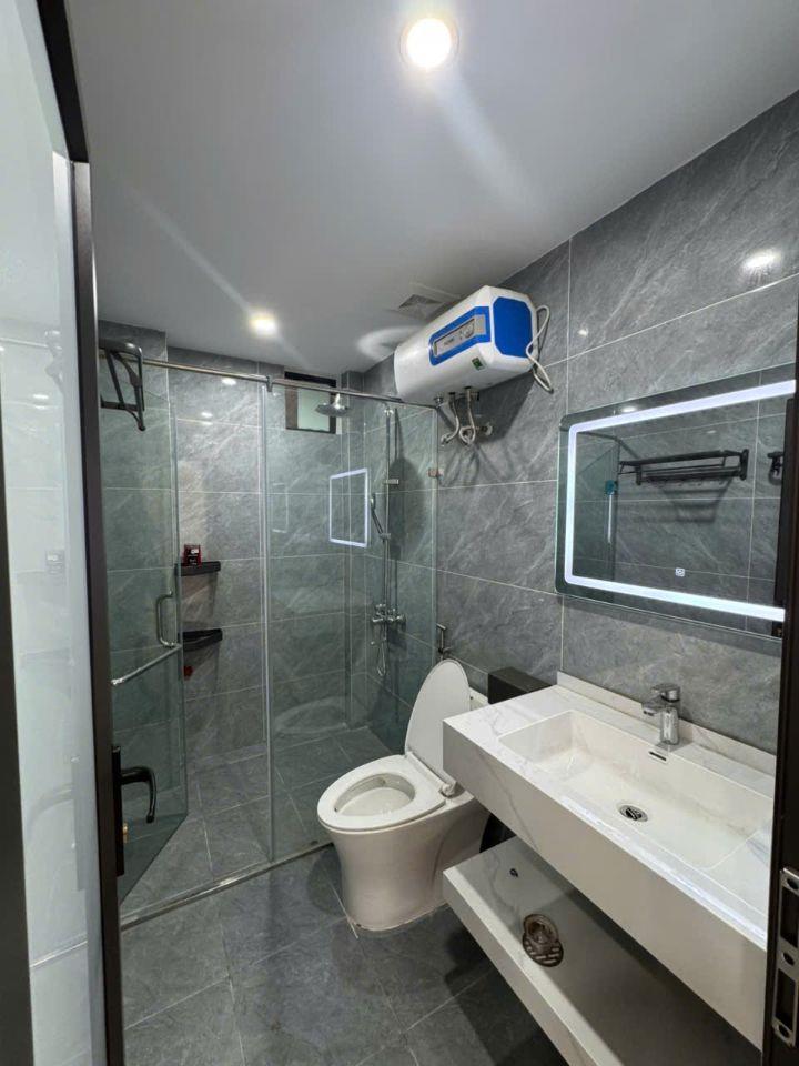 🏠Bán Nhà Phố Việt Hưng - Long Biên, Gần 60m x 6 tầng thang máy, Ô Tô sát nhà, Rá cực rẻ