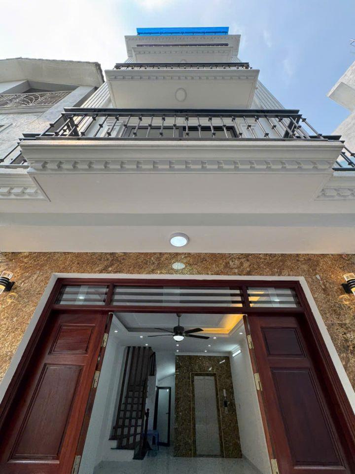 🏠Bán Nhà Phố Việt Hưng - Long Biên, Gần 60m x 6 tầng thang máy, Ô Tô sát nhà, Rá cực rẻ