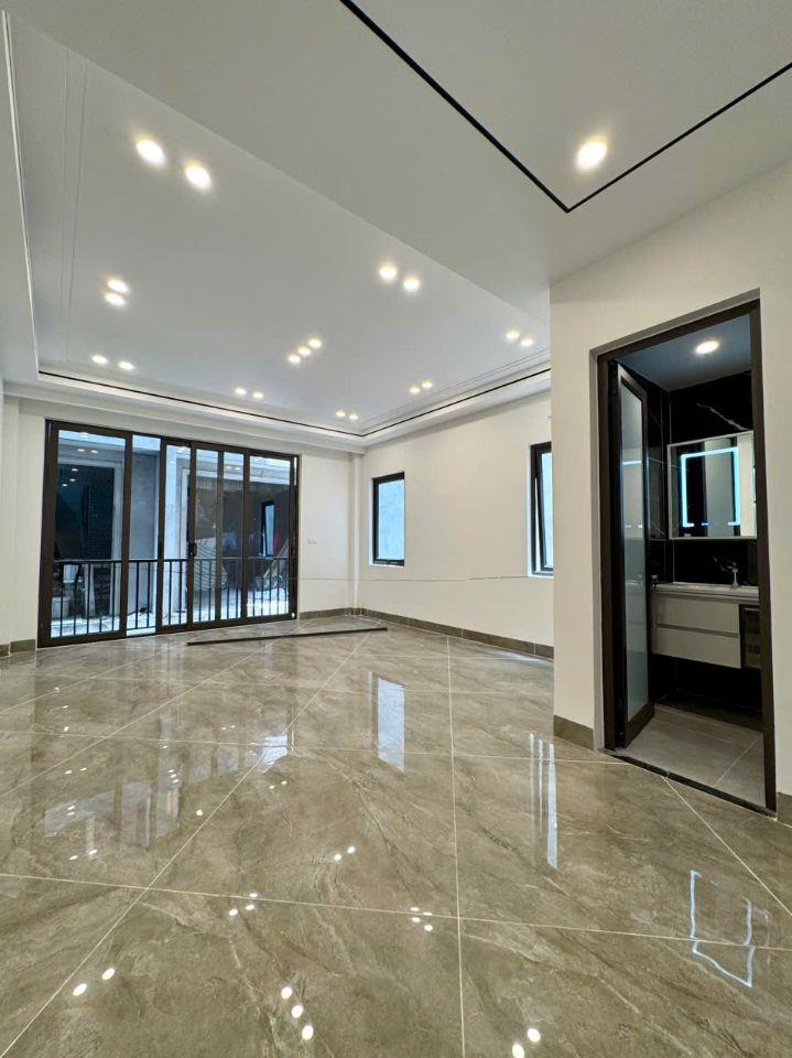 🏠Hiếm, nhỉnh 7 tỉ Nhà Long Biên, Thiết Kế DupLex Hiện đại 45m x 6 tầng Thang máy, Sát Phố