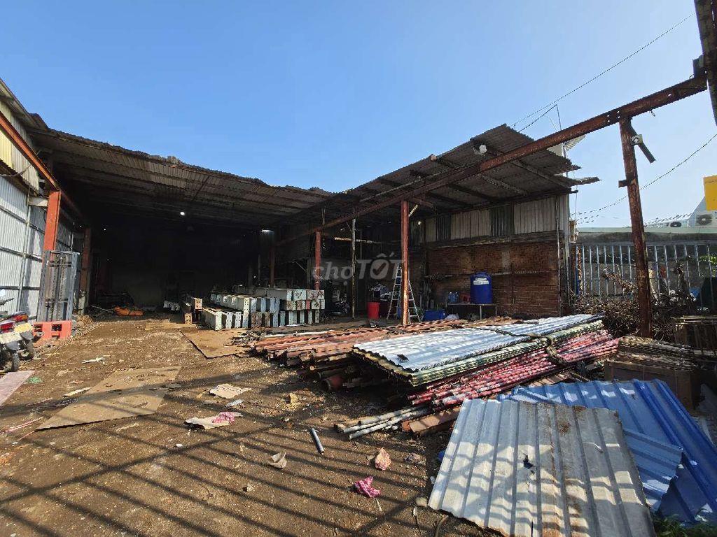 Cho Thuê Mặt Bằng Ngay Ngã Ba Hồng Châu