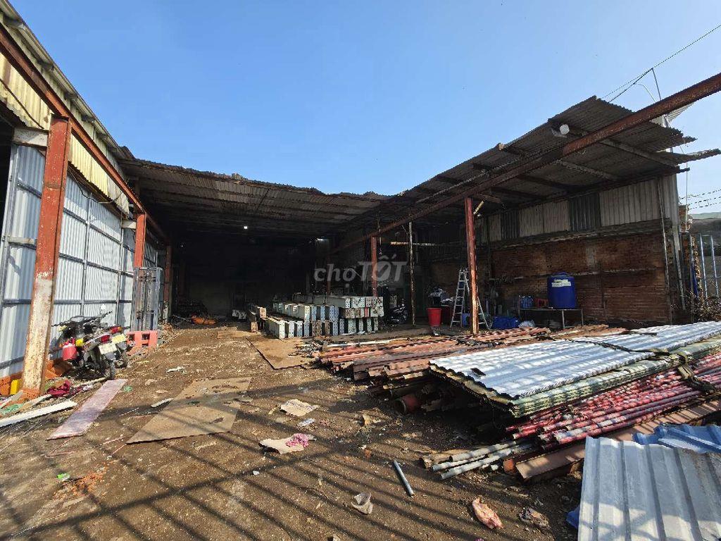 Cho Thuê Mặt Bằng Ngay Ngã Ba Hồng Châu