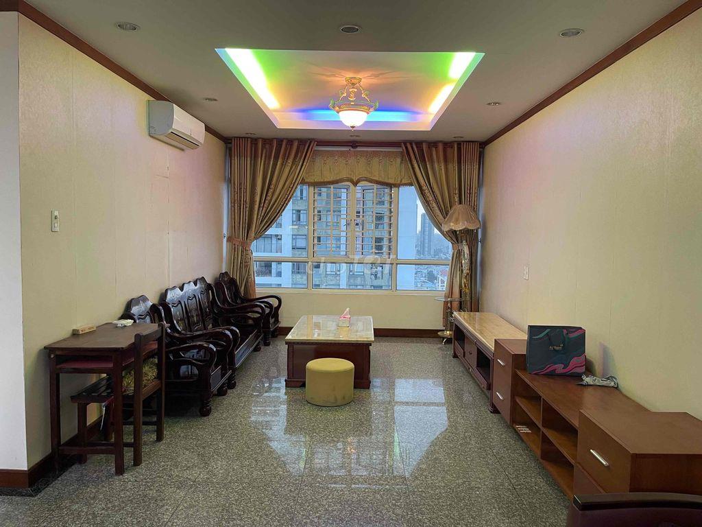 Cho thuê căn hộ Giai Việt - 856 Tạ Quang Bửu , P.Chánh Hưng (P.4,Q.8)