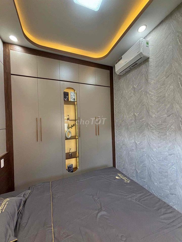 Hẻm xe hơi tới cửa - tặng full nội thất - chỉ hơn 5 tỷ