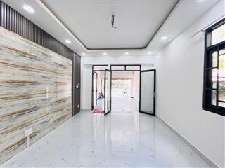 Cơ hội vàng sở hữu nhà mặt tiền Huỳnh Tấn Phát, cách TT Q7 5 phút, giá hạ chỉ 5 tỷ nhú