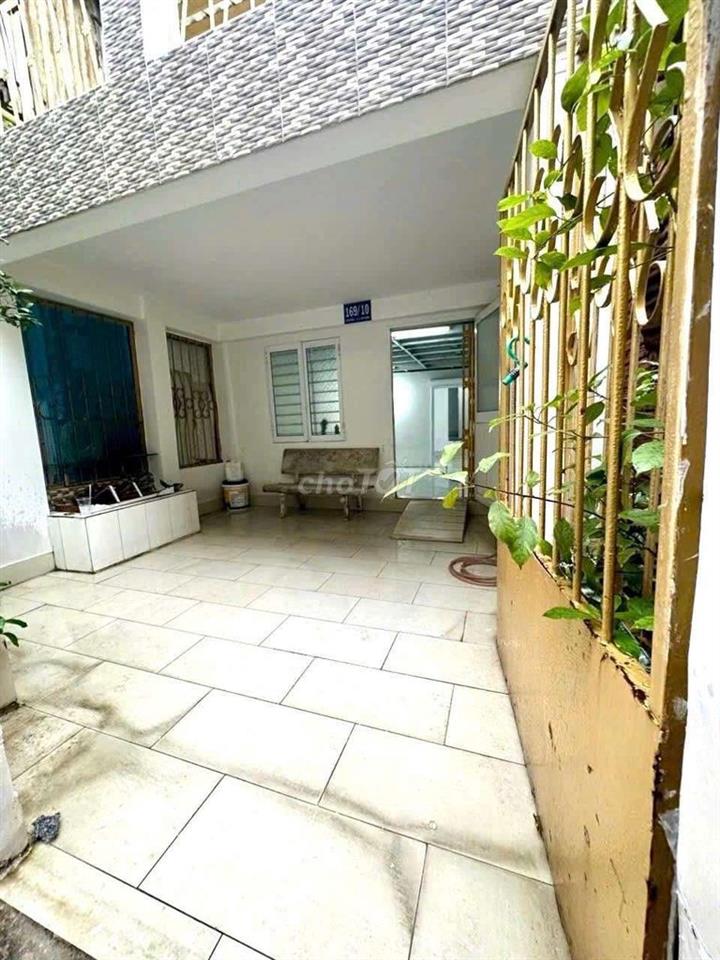 Chính chủ cho thuê nhà có sân vườn nhỏ ngay bình thạnh
