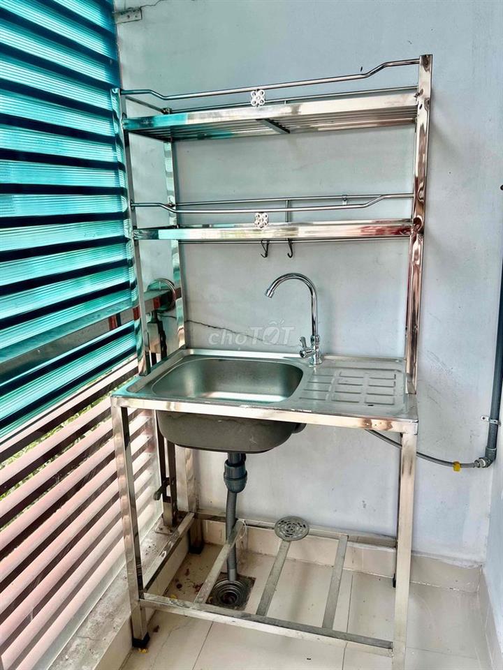Cho thuê Phòng 30m2, ban công thoáng, gần ĐH Văn Lang 4.5 triệu ( thư