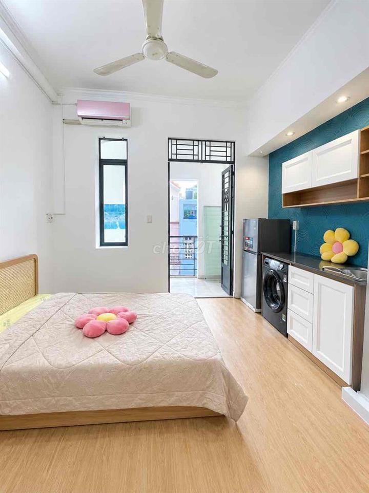 Studio bancol ngay Phan Đăng Lưu, Hoa Sứ, Phùng Văn Cung, Hoa Sữa