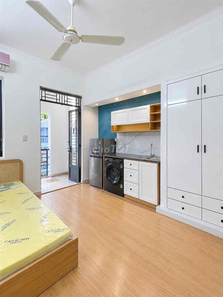 Studio bancol ngay Phan Đăng Lưu, Hoa Sứ, Phùng Văn Cung, Hoa Sữa