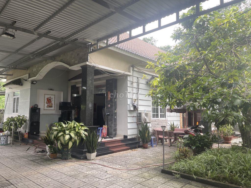 BIỆT THỰ MẶT TIỀN NGUYỄN THỊ LỪA NGỘP CẦN BÁN (SHR)