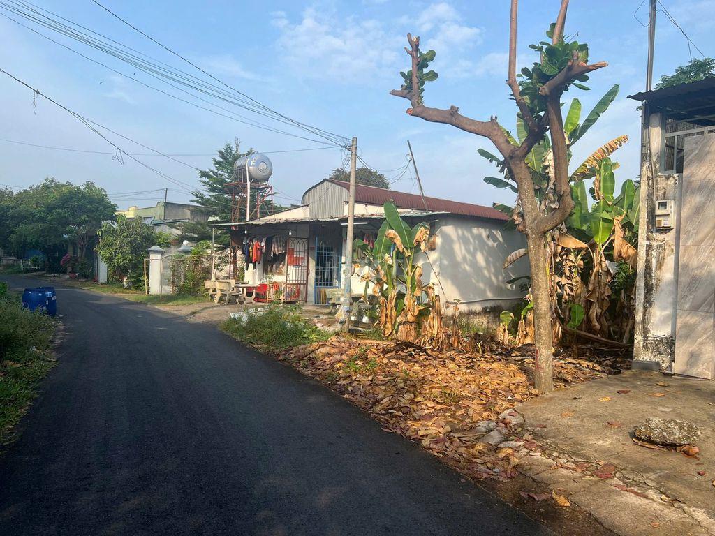 cần bán đất mặt tiền 