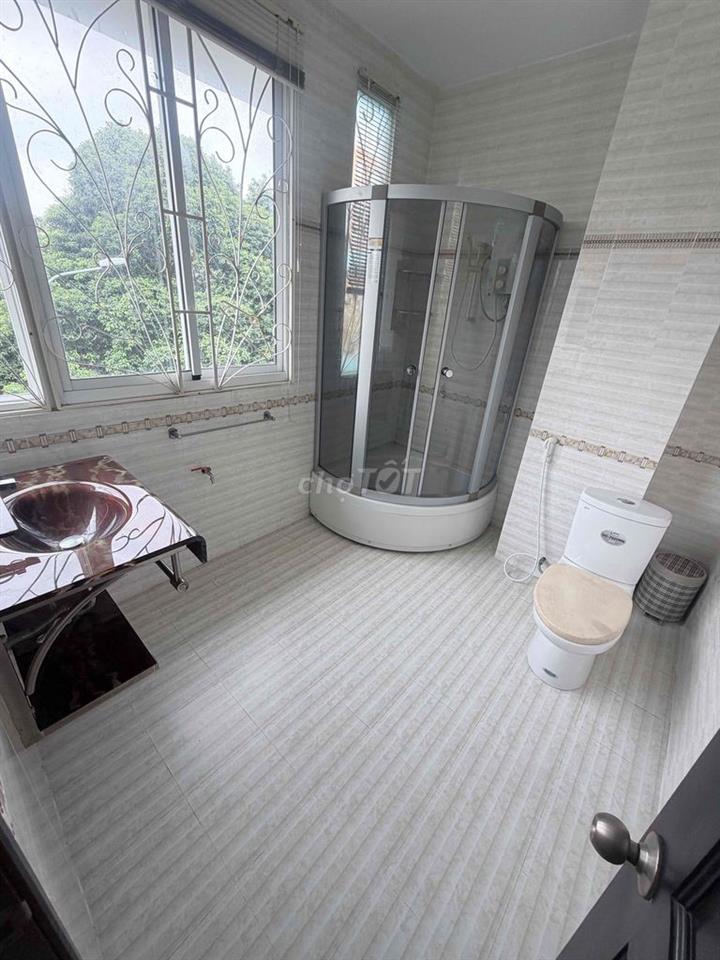 CHO THUÊ NHÀ PHỐ ĐƯỜNG NGUYỄN THƯỢNG HIỀN, BÌNH THẠNH 4PN-5WC DT 100m2