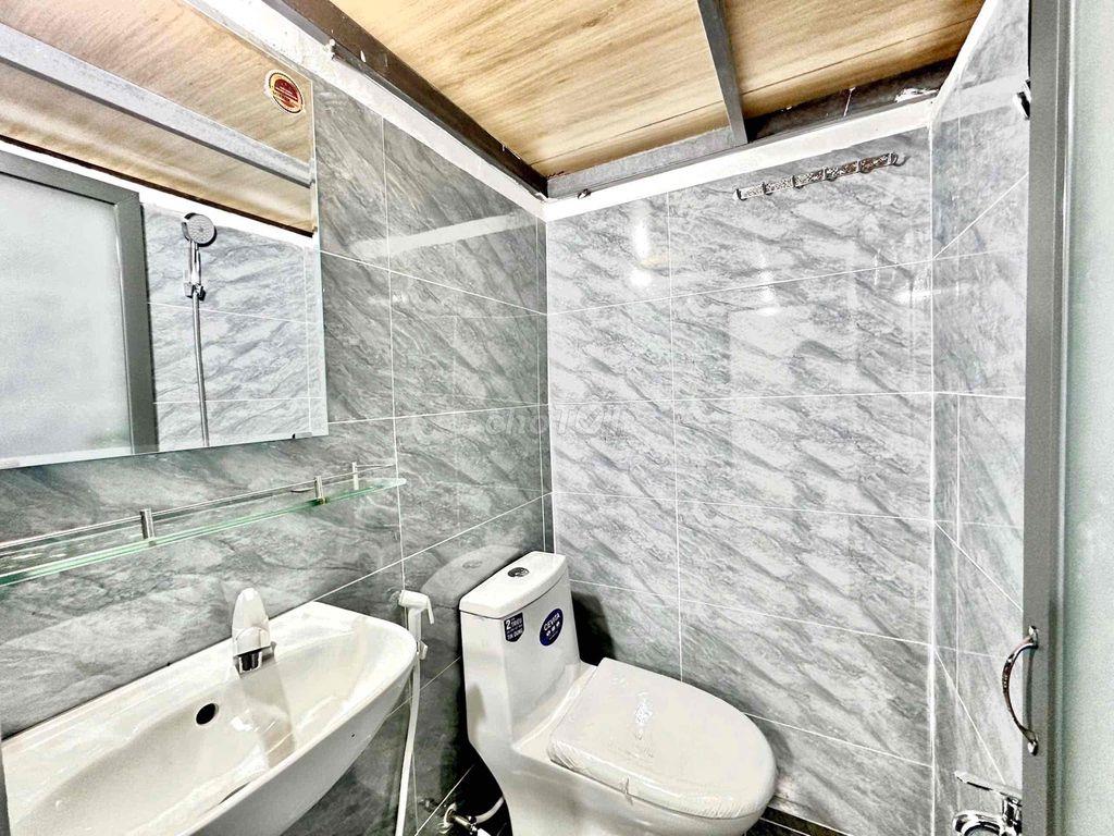 Phòng trọ mới xây có máy lạnh cách HUIT, VHU, VAA 15 phút chạy xe