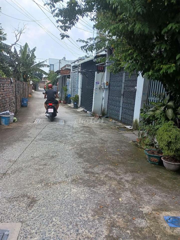Nhà bán cấp 4 củ thới tam thôn hóc môn