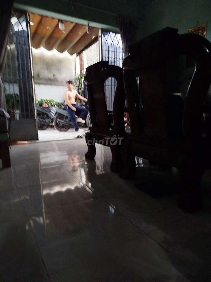 BÁN NHÀ GẦN CHỢ HÓC MÔN