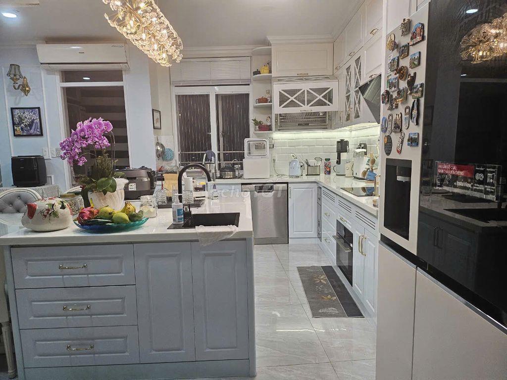 Cần bán Penthouse Him Lam Riverside Q7, 220m2 4pn 3wc chào bán 17tỷ2.