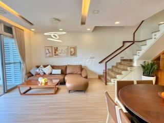 Cần cho thuê Duplex Star Hill PMH Q7,151m2 3PN 3WC full nt giá 45tr/th