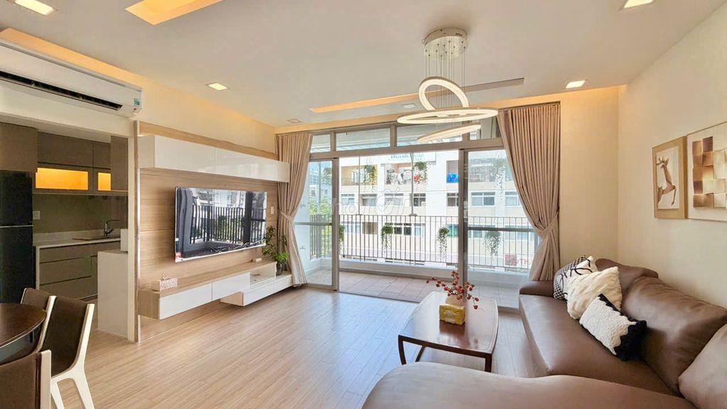 Cần cho thuê Duplex Star Hill PMH Q7,151m2 3PN 3WC full nt giá 45tr/th