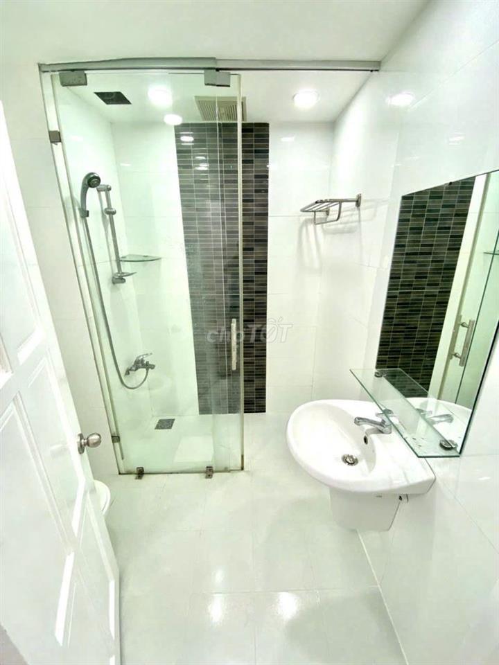 Cho thuê nhanh căn hộ Sky Garden 3 Q7 PMH, 2PN nhà đẹp, giá 12Tr/th.