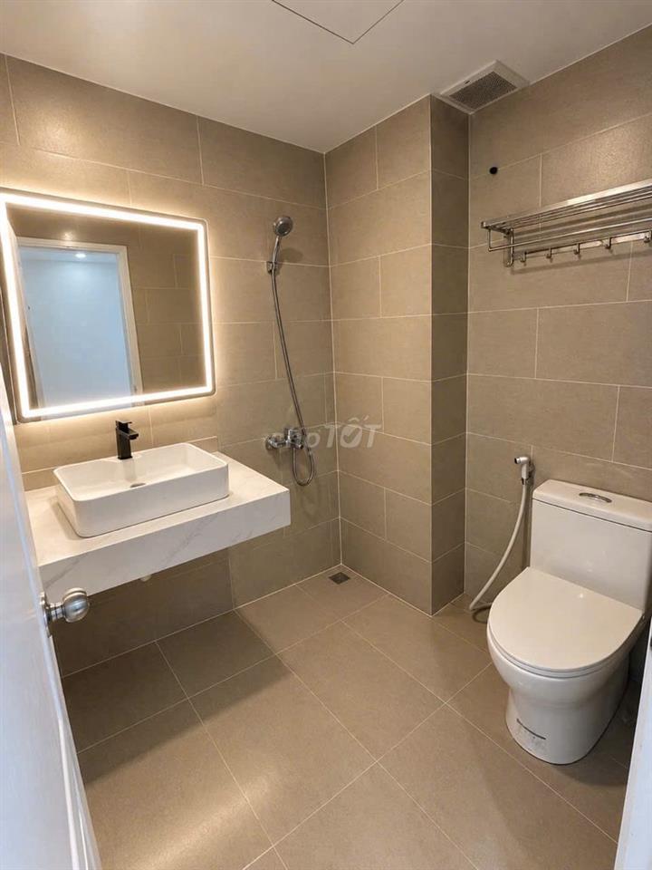 Bán nhanh căn hộ Saigon South Residences,2PN 2WC giá chỉ 5,2tỷ.