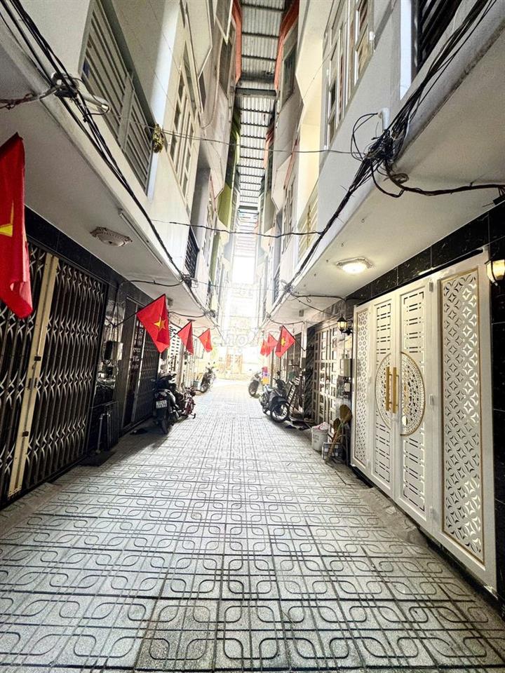 Cho thuê nhà 4PN nhà bè