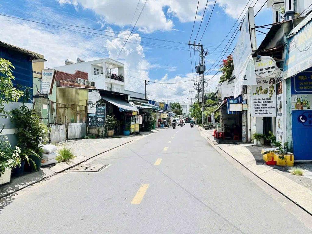 Q12, CẦN BÁN  MTKD GỒM 2 KIOT VÀ 20 PHOG TRỌ FUL, THU NHÂP 50TRIEU/TH