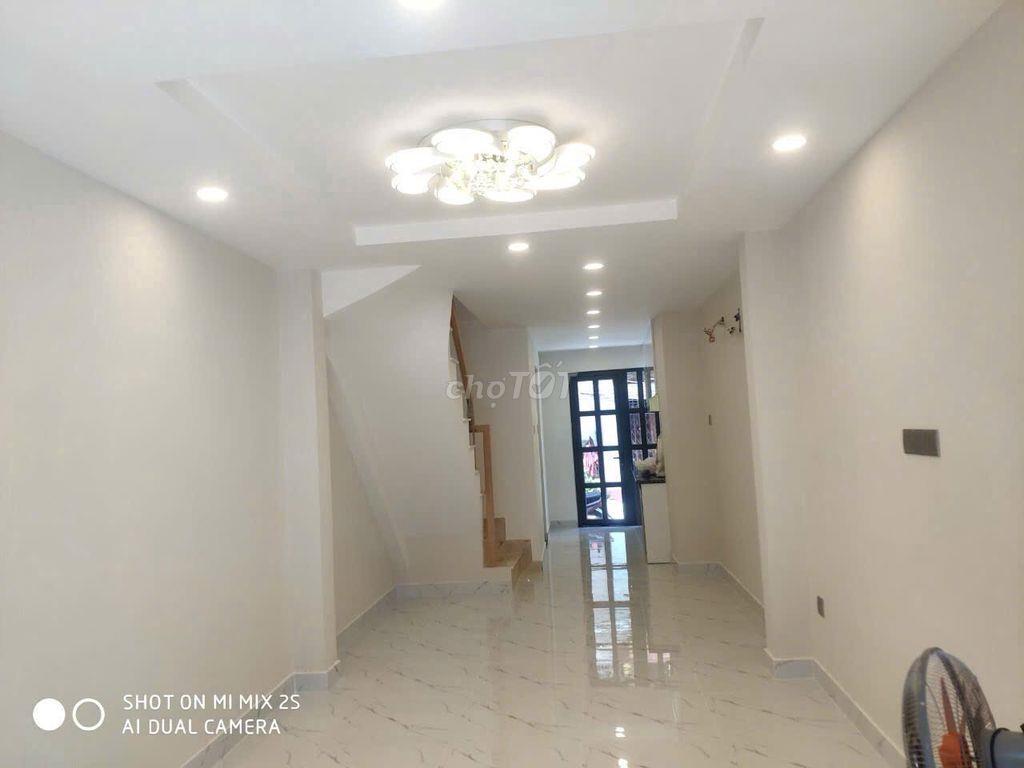Nhà 3 tầng 4PN hẻm Lê Văn Sỹ, gần chợ Bùi Phát