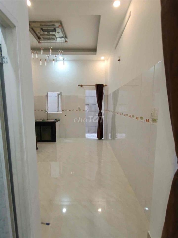 Cho thuê nhà nguyên căn Lý Chiêu Hoàng , cư xá Phú Lâm D quận 6.  Phía
