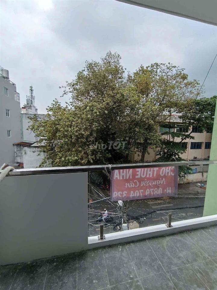 Cho thuê nhà nguyên căn Lý Chiêu Hoàng , cư xá Phú Lâm D quận 6.  Phía