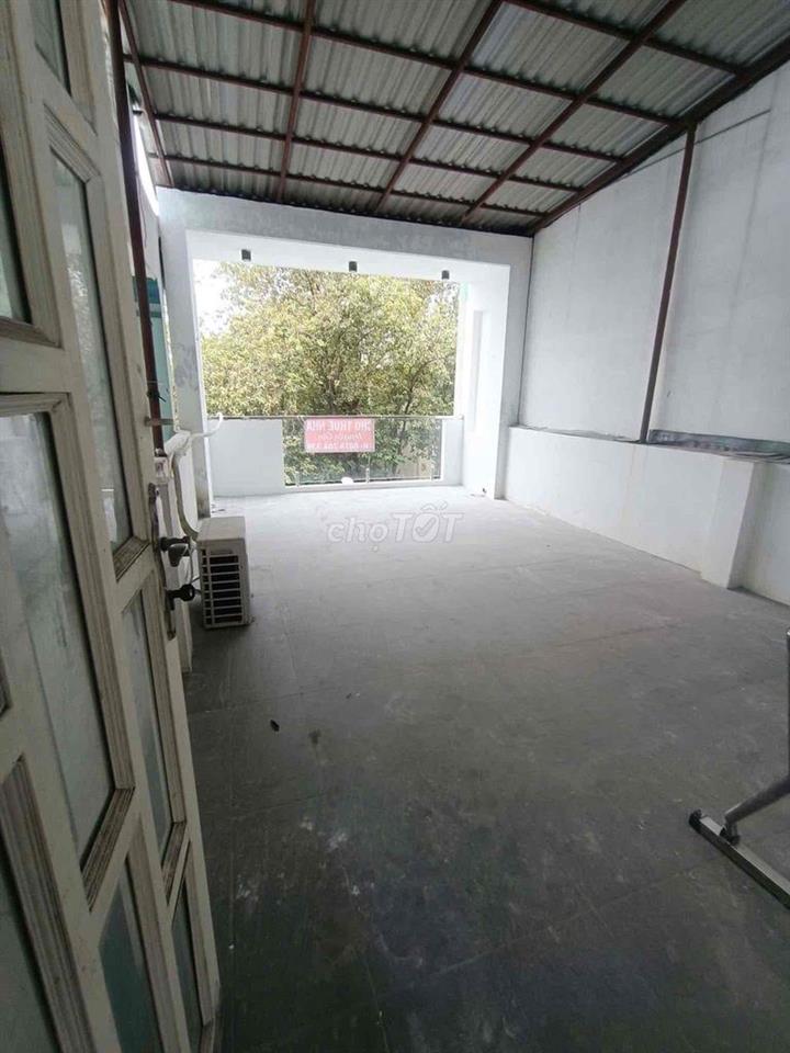 Cho thuê nhà nguyên căn Lý Chiêu Hoàng , cư xá Phú Lâm D quận 6.  Phía