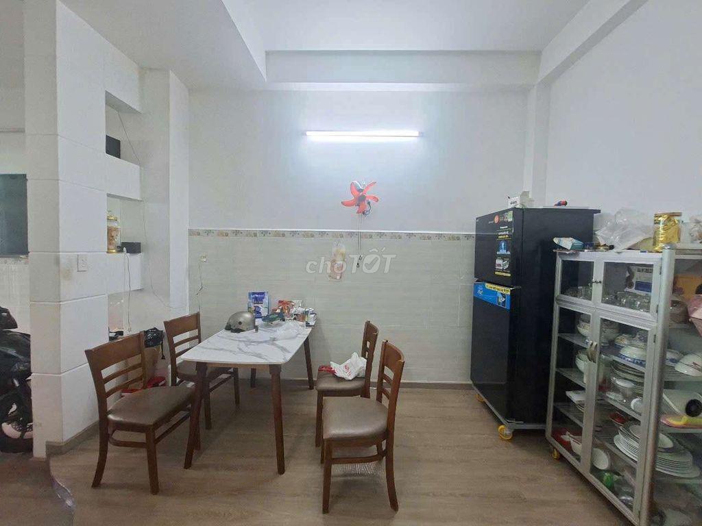 Hiếm Tân Bình - Ngang 5m - 50m2 - 3 tầng - Nhà còn mới - 5 tỷ - 