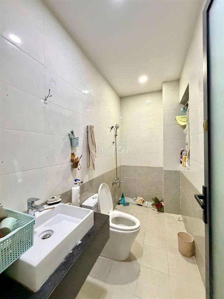 Hẻm xe hơi sau căn mặt tiền ngang 5m hiếm - 5x15m - 3 tầng - 7.95 tỷ