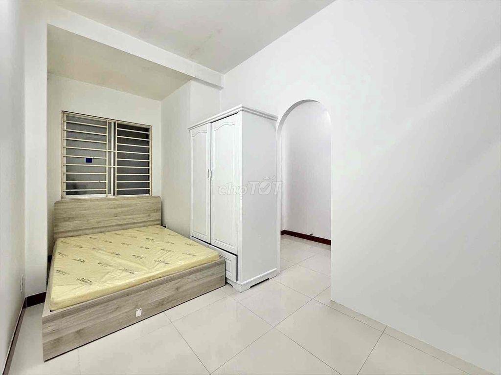 CĂN HỘ 1PN TÁCH BẾP_ CỬA SỔ GIẾNG TRỜI- GẦN KHU ETWON.🏡