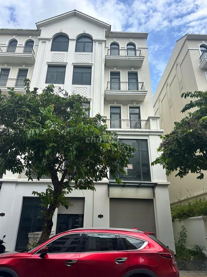 CHO THUÊ NHÀ PHỐ MANHATTAN VINHOMES GRAND PARK 5 TẦNG HOÀN THIỆN
